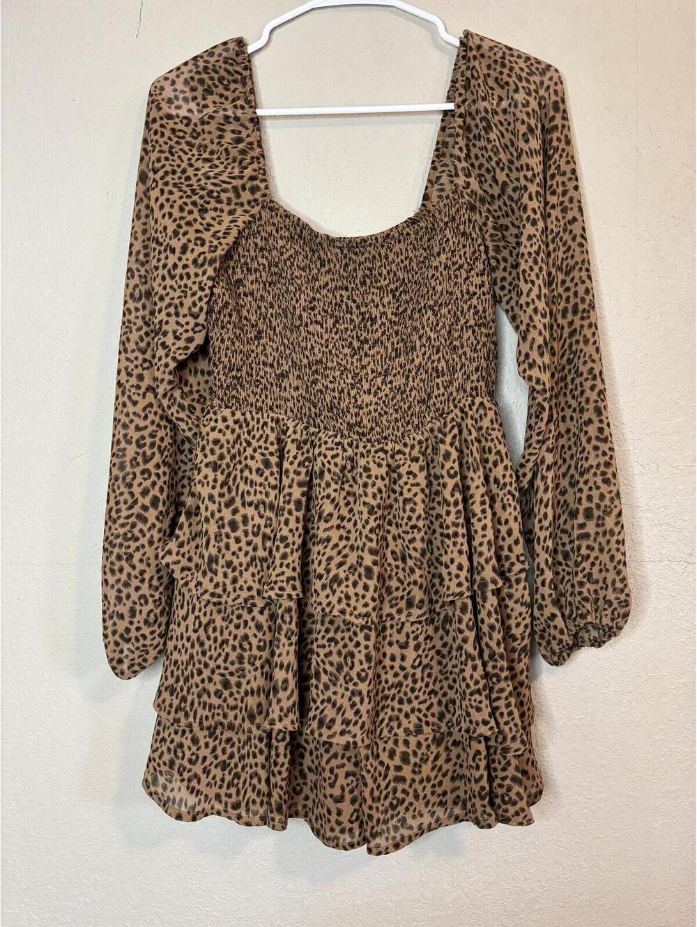 Entro Leopard Print Smocked Puff Sleeve Romper Size M